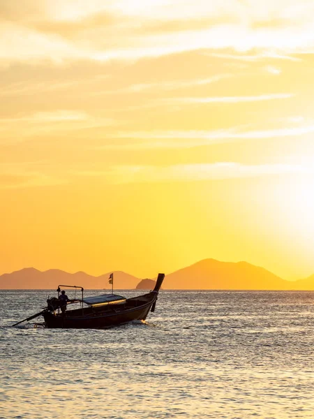 Traditionell Långstjärtad Båt Stranden Thailand — Stockfoto