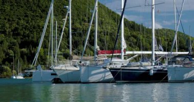 Yunanistan 'ın Lefkas adasında Nidri Körfezi