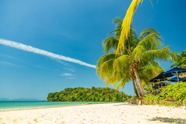 Klong Muang Beach Krabi Thailand — стокове фото