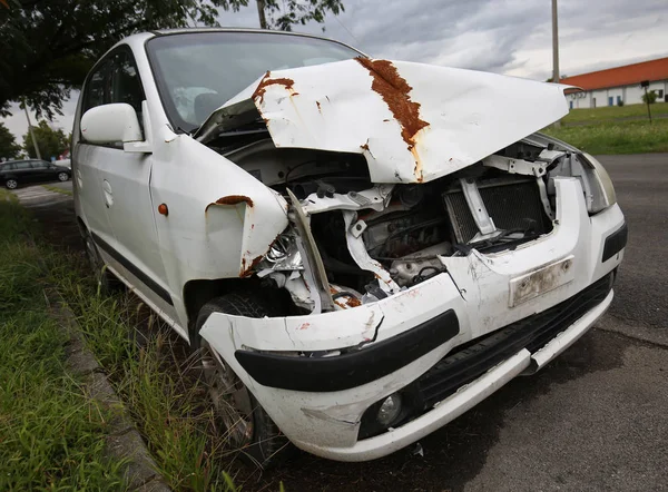 Kaza hasar ön tarafında ile