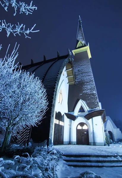 Christelijke Kerk Winter Nachts — Stockfoto