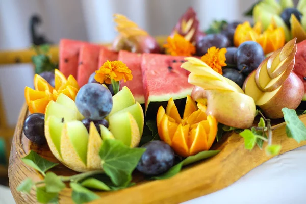 Fruitschaal Vol Rijpe Vruchten — Stockfoto