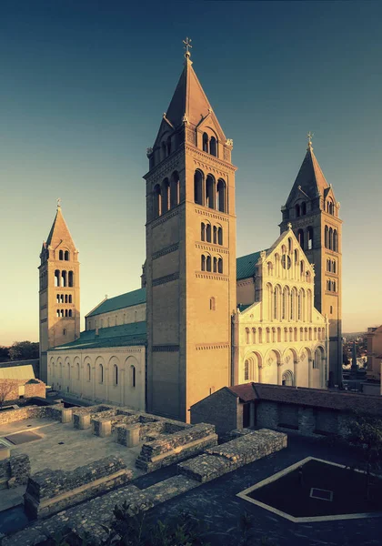 Four Tower Cathedral Pecs Hungary — Stock Photo, Image