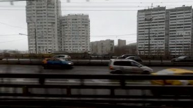 Görünümü Moskova Nehri'ne metro tren pencere