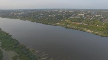 Gün batımı sırasında Rus kırsal