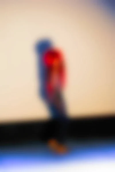 Contemporânea dança desempenho bokeh desfoque fundo — Fotografia de Stock