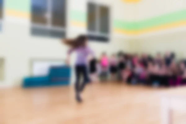 Cours de danse pour femmes fond flou — Photo