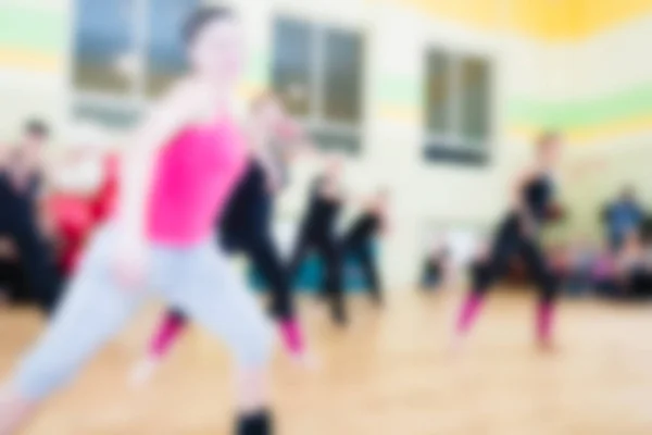 Aula de dança para mulheres desfocar fundo — Fotografia de Stock