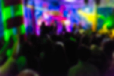 İnsanların konserinde arka plan bulanıklık