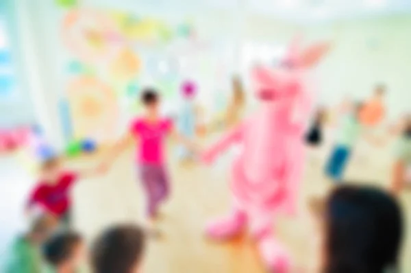 아이 들 활동 애니메이션 배경 흐림 — 스톡 사진