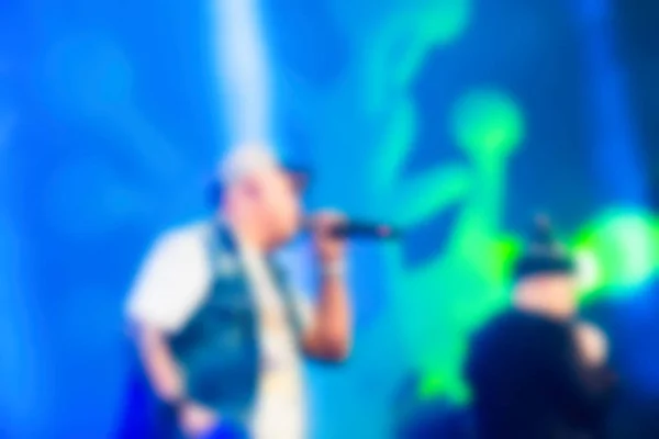 Blur fondo de la gente en el concierto de dj — Foto de Stock