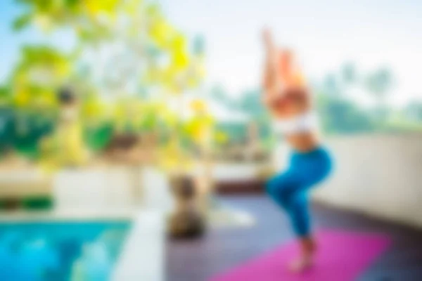 Yoga em Bali Indonésia Viagem tema borrão fundo — Fotografia de Stock