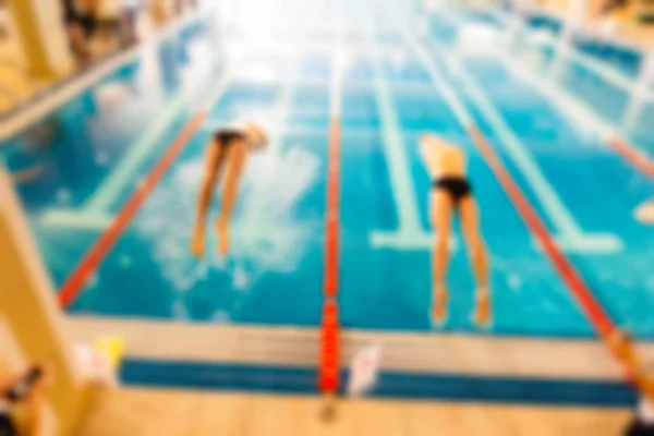 Natation thème de la compétition fond flou — Photo