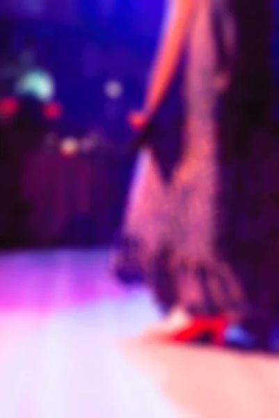フラメンコ ダンサーは、背景をぼかし — ストック写真