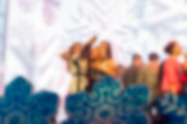 İnsanların dj konserinde arka plan bulanıklık