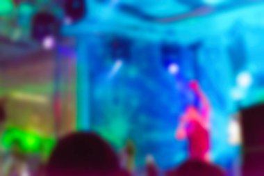 İnsanların konserinde arka plan bulanıklık