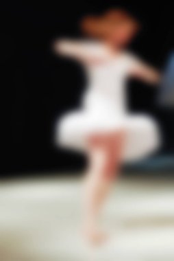 Çağdaş dans performans bokeh arka plan bulanıklık