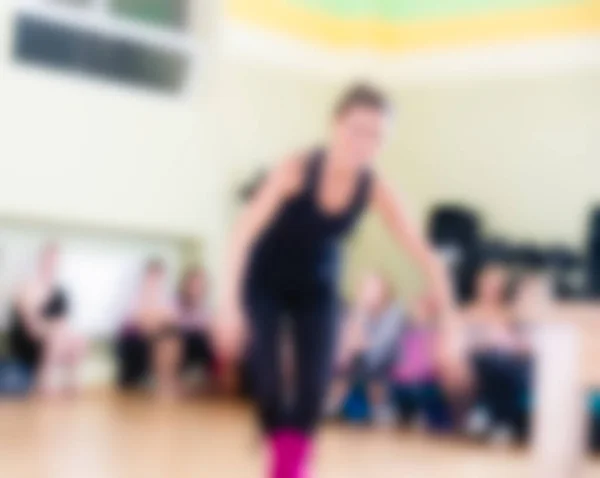 Clase de danza para mujeres fondo borroso —  Fotos de Stock