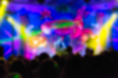 İnsanların konserinde arka plan bulanıklık