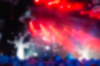 İnsanların dj konserinde arka plan bulanıklık