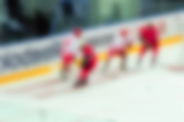 冰球运动员在比赛中的抽象模糊 — 图库照片