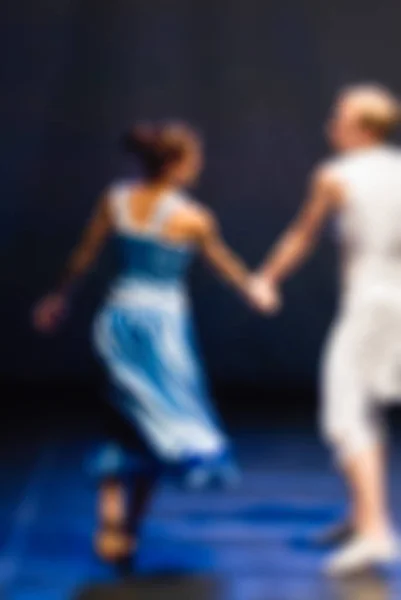 Danse contemporaine performance bokeh flou fond — Photo