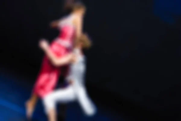 Сучасне танцювальне виконання боке розмивання фону — стокове фото