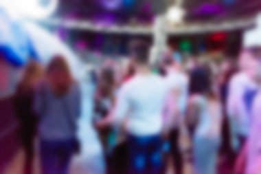 İnsanların dj konserinde arka plan bulanıklık