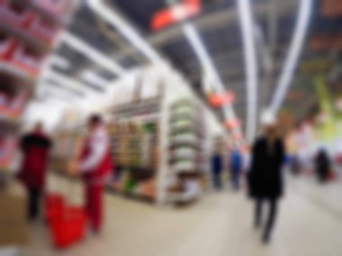 İnsanlar alışveriş mağazası temada arka plan bulanıklık