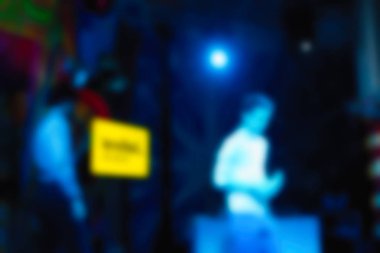 İnsanların konserinde arka plan bulanıklık