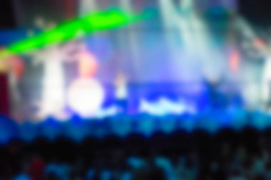 İnsanların dj konserinde arka plan bulanıklık