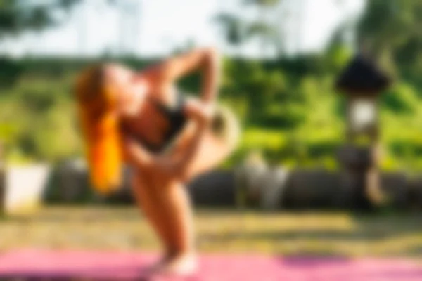 Yoga à Bali Indonésie Thème de voyage fond flou — Photo