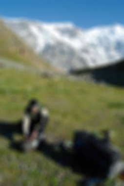 Dağcılık turizm Tema bulanıklık arka plan