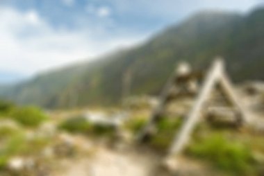 Dağcılık turizm Tema bulanıklık arka plan