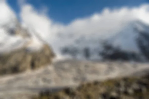 Alpinizm turystyka tematu rozmycie tła — Zdjęcie stockowe