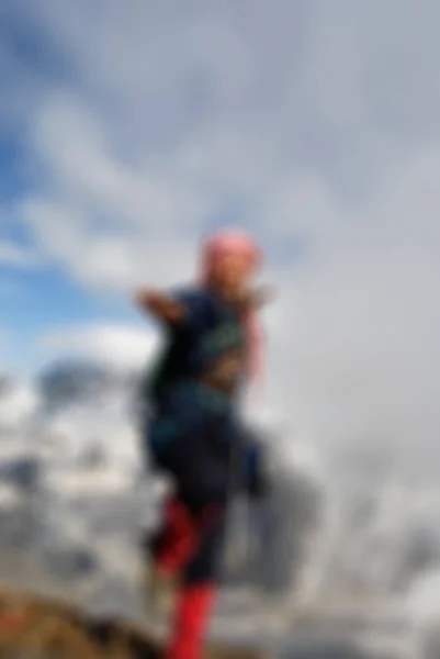 등산 관광 테마 흐림 배경 — 스톡 사진