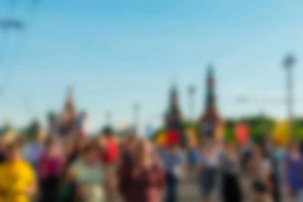 Grande multidão desfile tema borrão fundo — Fotografia de Stock