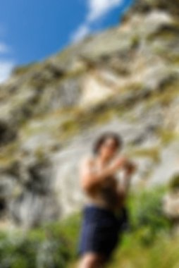 Dağcılık turizm Tema bulanıklık arka plan