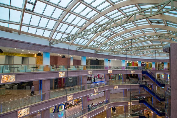 Moderna butik på köpcentrum — Stockfoto
