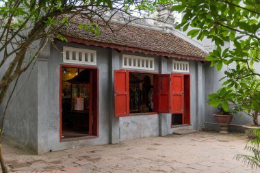 Hoan Kiem Gölü Tapınağı