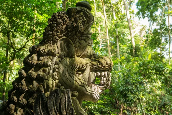 Blick auf den heiligen Affenwald in Ubud — Stockfoto