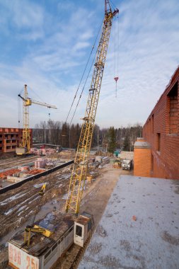 Kışın inşaat alanı