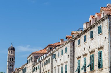 Eski Dubrovnik kasabasının cepheleri