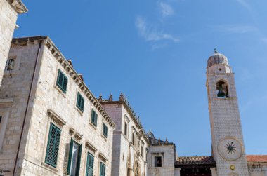 Eski Dubrovnik kasabasının cepheleri