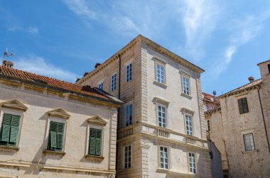 Eski Dubrovnik kasabasının cepheleri