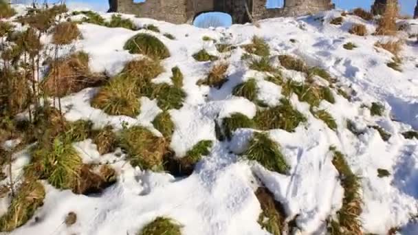 Yıkılmış Binalarla Kaplı Kar Manzarası Videosu — Stok video