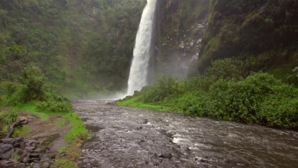 Zeitlupenvideo Von Wasserfall Den Ecuadorianischen Anden — Stockvideo