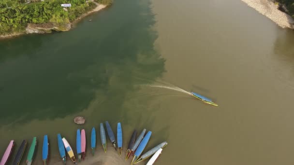 Video Passagerare Kanoter Vid Misahualli Byn Floden Ecuadorian Amazon Vatten — Stockvideo