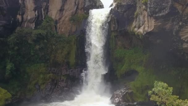 Slow Motion Video Van Waterval Rio Pita Ecuadoriaanse Andes — Stockvideo