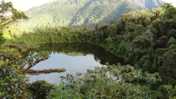 Video Natuur Landschap Met Bergen Meer Water — Stockvideo